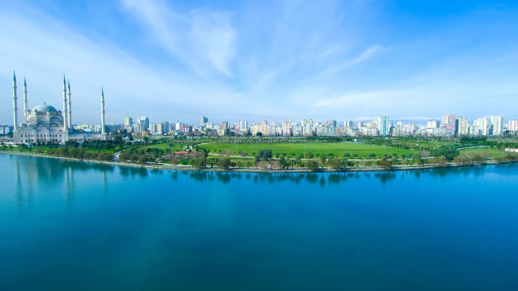 Adana’da Kente Dönük İstikrar Mesajı: Toplu Ulaşım ve Altyapıda Yeni&nbsp;Adımlar